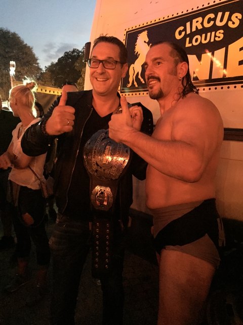 FPÖ Obmann HC Strache mit EWA Champion Michael Kovac