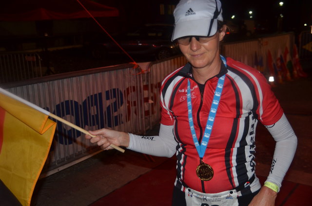 Schnellste Frau: Katrin Burow (D) mit einer Spitzenzeit von 42:29:23. | Foto: Franz Lang