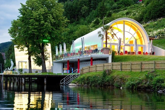 Ein Shuttlebus bringt ab 14. Juli täglich Gäste und Einheimische ins "Rinomato" - dem Spittaler Strandbad am Südufer des Millstätter Sees | Foto: KK/TVB Spittal