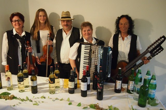 Die "Wegerer Schrammeln" spielen am Freitag, 21. Juli, in St. Valentin