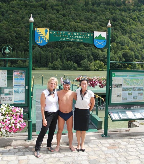 Von links: Margarete Durstberger, Chefin des Seminarhotels Wesenufer, Avram Iancu und Marketingleiterin Claudia Pauzenberger. | Foto: Walter Humer
