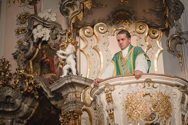 "Otto Neururer" bei der Predigt in der Wallfahrtskirche Götzens. | Foto: Fabrizia Costa