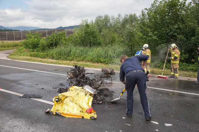 Der Motorradfahrer verbrannte bis zur Unkenntlichkeit. | Foto: Franz Neumayr