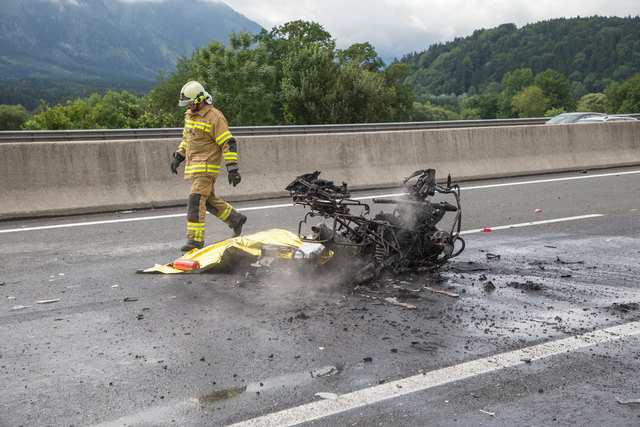 Der Motorradfahrer verbrannte bis zur Unkenntlichkeit. | Foto: Franz Neumayr