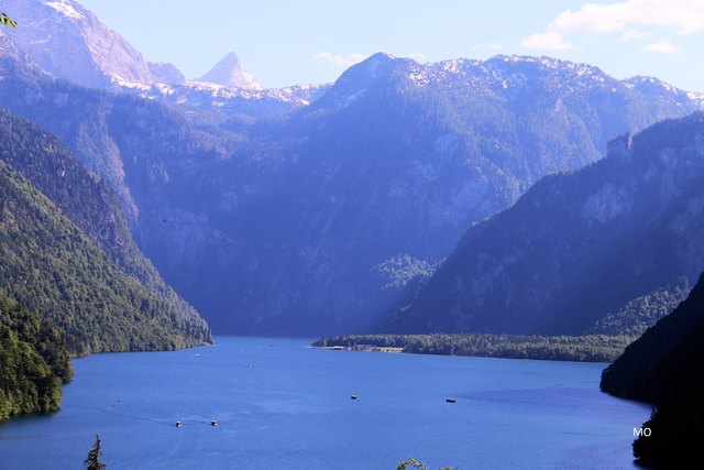 Ausblick über den Königssee in Richtung Wallfahrtskirche St. Bartholomä, Berchtesgardner Land, Berchtesgardner Alpen