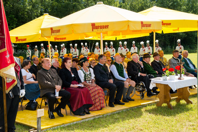 Die Ehrengäste während der Ansprachen | Foto: Foto: Reinhard Santner