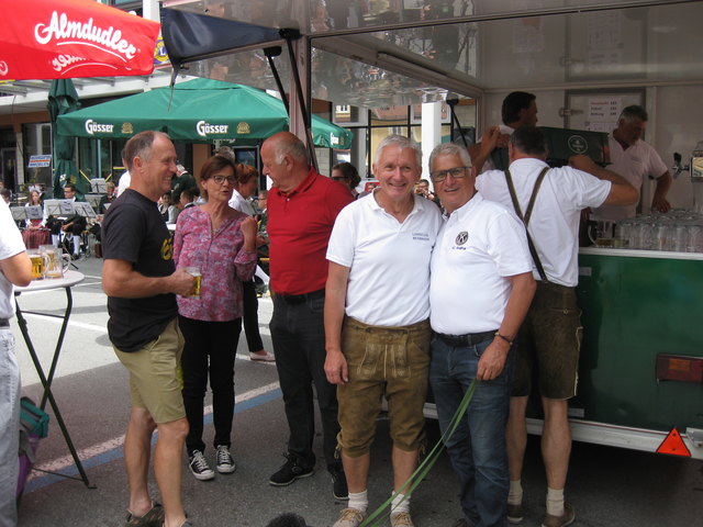 Präsidententalk: Zwischen Lionschef Günther Fian und Kiwanis Boss Helmut Haas | Foto: P. Tiefling/KK
