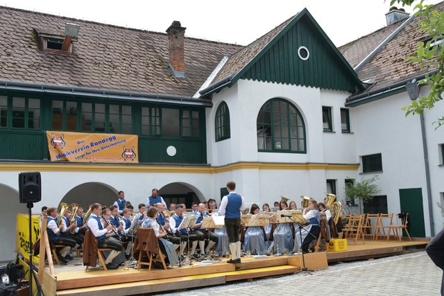 Der Musikverein Ybbsitz sorgte in Perwarth für tolle musikalische Unterhaltung.