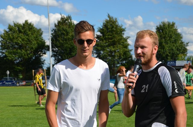 Feldkirchen Tormann Raphael Mair im Interview mit LASK Innenverteidiger Felix Luckeneder