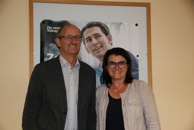 NRin Liesi Pfurtscheller und VP-Bezirksparteiobmann Anton Mattle hoffen auf einen neuerliches Grundmandat bei der der kommenden NR-Wahl.