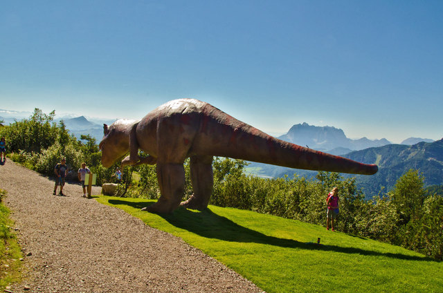 Auf den Spuren der Dinosaurier – diese Woche startet mit einem aufregenden Programm in Waidring. | Foto: Triassic Park