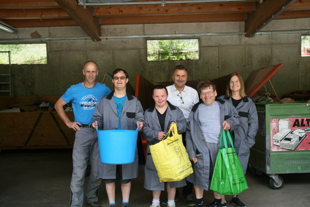 Gemeindearbeiter Hubert Wahler mit Dietmar Ranzer, David Kleinlercher, Bgm. Franz Hopfgartner, Thomas Hainz und Assistentin Kathrin Schilcher. | Foto: Gemeinde Hopfgarten