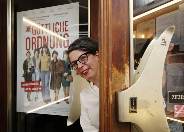 Regisseurin Petra Volpe vor dem Filmcasino, in dem ihr neuer Film Österreich-Premiere feierte. | Foto: Thimfilm/Dieter Nagl