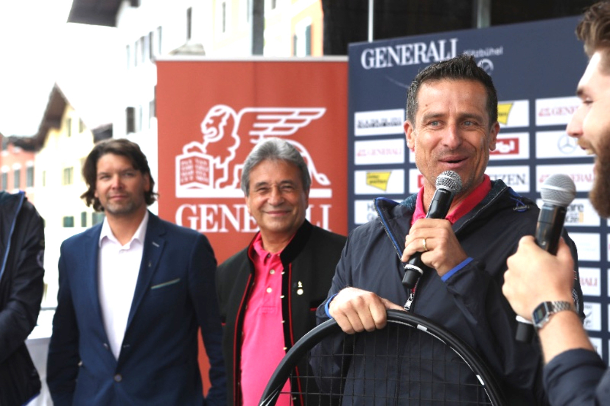 Auslosung für Generali Open in der Innenstadt Kitzbühel