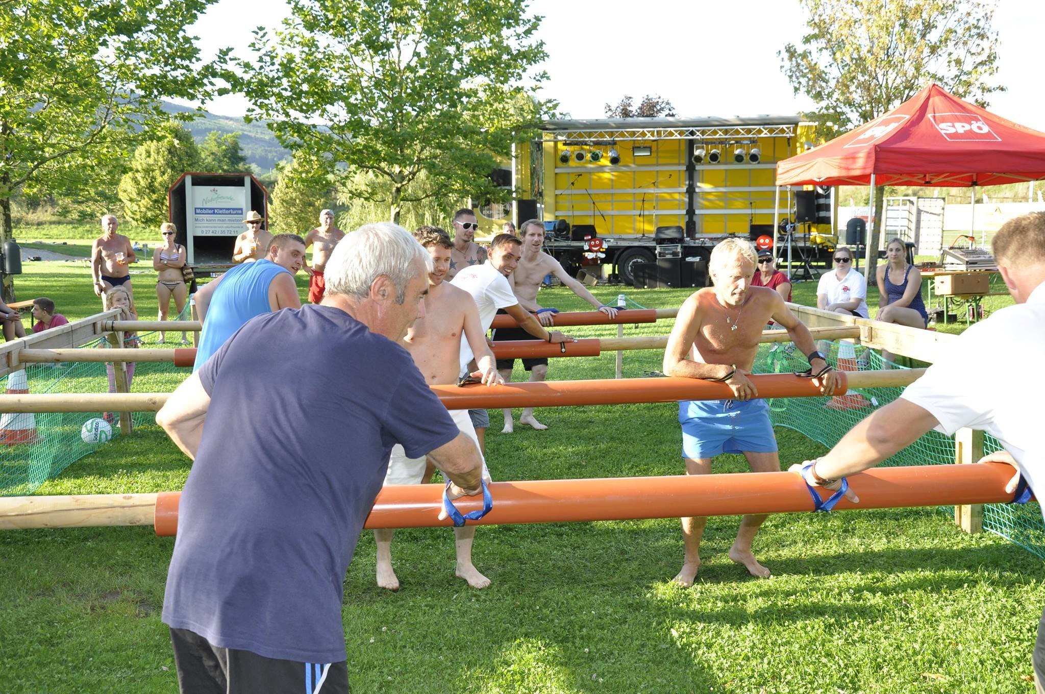 HUMAN TABLE Soccer Turnier Melk
