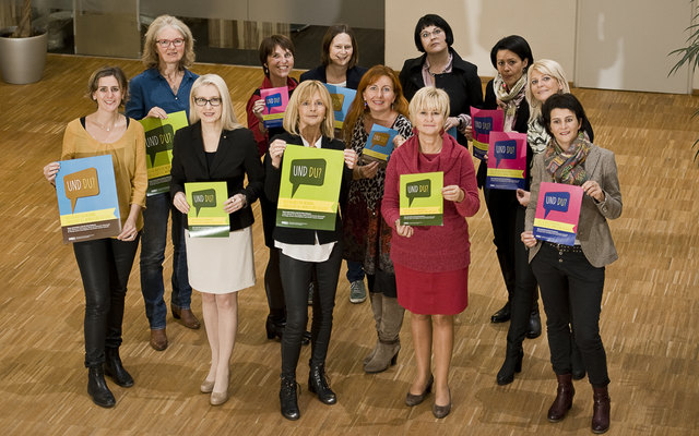 Mit der Kampagne "Und Du?" will Frau in der Wirtschaft Ried den Regionalitätspreis holen. | Foto: FidW