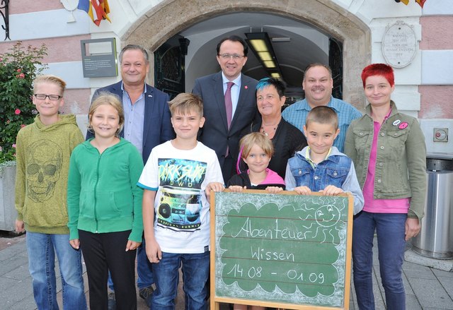 Die Kinderfreunde und die Stadt St. Pölten bieten erlebnispädagogische Ferienbetreuung mit Lernhilfe in Deutsch, Englisch und Mathematik.