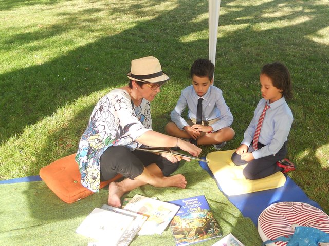 Der Verein ibuk sucht laufend nach neuen ehrenamtlichen Mentoren. Infos unter: ibuk.at oder lesetandem@ibuk.at Foto: ibuk