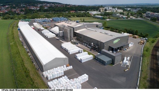 In Müllendorf steht seit mittlerweile zehn Jahren eine der modernsten PET-Recyclinganlagen der Welt – ein Grund zum Feiern