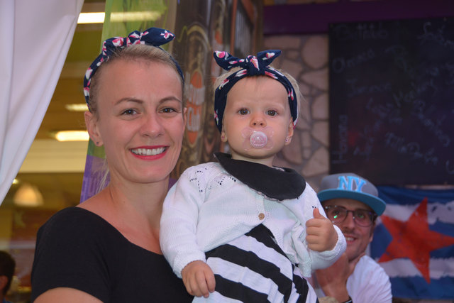 Mama Susanne mit Mia