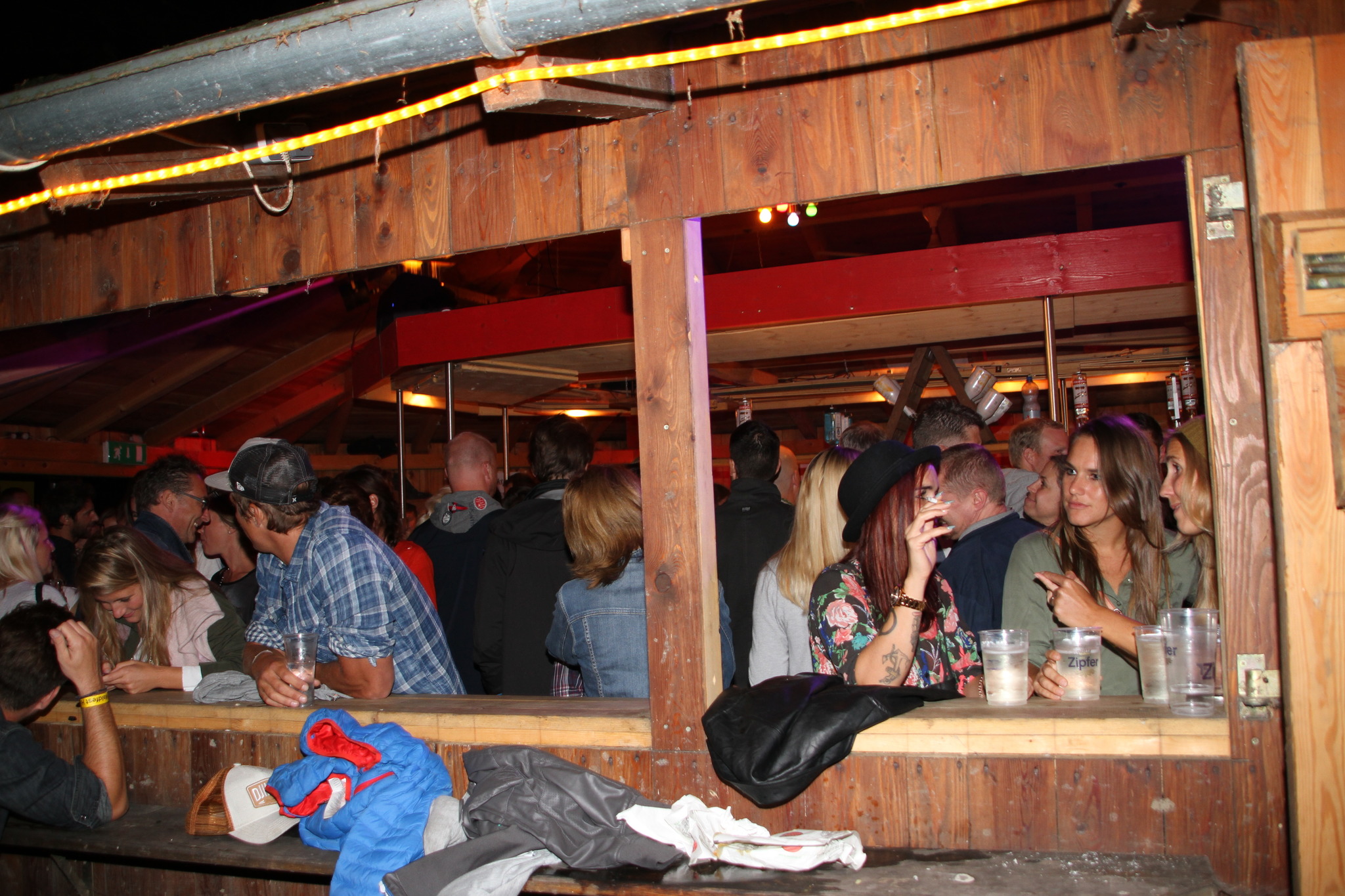 Bad fischau-brunn singles, Brunn am gebirge flirt kostenlos. Fick treffen in Hallwang datingseite. Single urlaub in Hollenegg single abend. Reiche mnner Bad fischau-brunn singles, Bekanntschaft aus wals