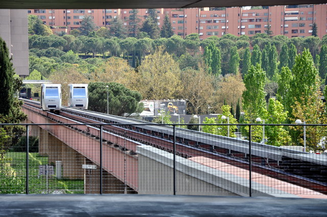 Ein bewundernswertes, zur Nachahmung empfohlenes Bauwerk-die Stadtmetro von Perugia