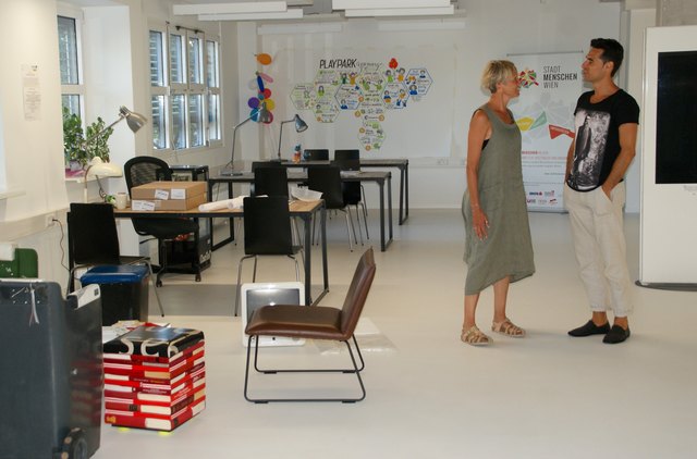 Play Park, Co-Working Place, Büro, Besprechungsraum, Ausstellungsbereich, und vieles mehr ist das "Social City" Büro am Sachsenplatz in der Brigittenau.