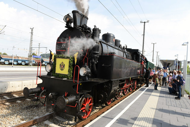 Der Kaiserzug wird auch heuer wieder am 15. August auf der Strecke nach Bad Ischl zu sehen sein. | Foto: Wolfgang Spitzbart