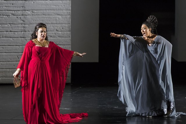 Fotoprobe Giuseppe Verdi AIDA Foto: Neumayr/Leo 01.08.2017 Jekaterina Sementschuk (Amneris) und Vittoria Yeo (Aida)