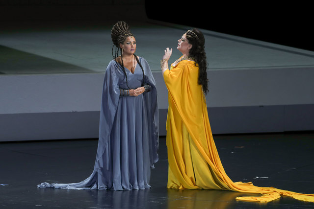 Salzburger Festspele 2017Fotoprobe "AIDA" im Großen Festspielhaus SalzburgFoto: Franz Neumayr      3.8.2017Im Bild v.l. Anna Netrebko als Aida und Ekaterina Semenchuk als Amneris