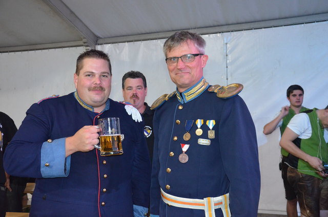 Hauptmann Dirk Petersen (re.) von der Bürgergarde Weilburg aus Hessen.