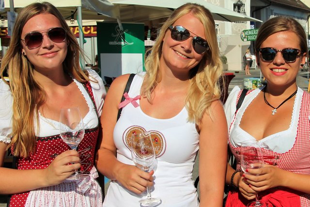 Privat: sehr, netter sympathischer Mann mit Weingut u. gypter, 32 J., Akademiker, Christ, Reisebromitarbeiter sucht romantische junge Dame fr gemeinsame Zukunft Mann, 56 J., sucht Frau fr gelegentliche Treffen, vielleicht auch mehr. Freistadt. Grieskirchen. Linz. Perg. Rohrbach. Steyr / Steyr-Land. Vcklabruck. Auswahl von Kontakte - zarell.com