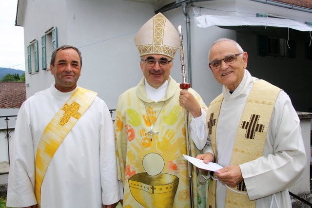 Diakon Franz Kink, Bischof Wilhelm Krautwaschl und Pater August Janisch lasen die Hl Messe beim Pfarrfest in Gratkorn