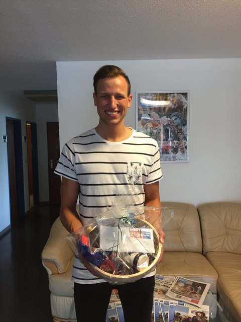 Der Gewinner der Zirbenschale Daniel Koller.