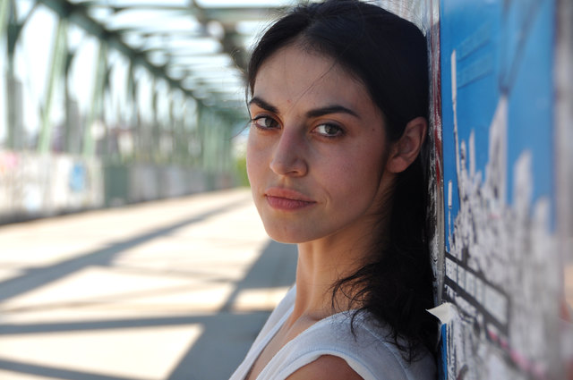 Schauspielerin Violetta Schurawlow: "Heimat ist für mich da, wo ich mich selber wiederfinde. Ich habe eine innerliche Heimat, keine äußerliche." | Foto: Cornelia Grobner