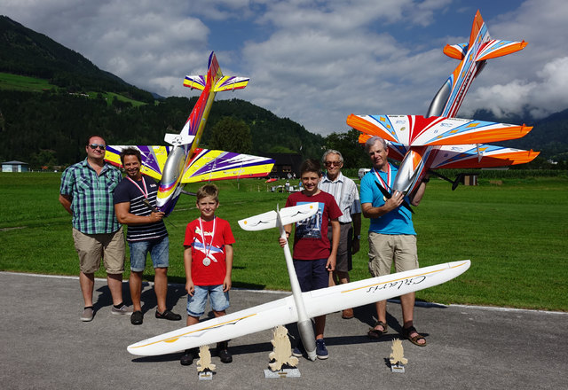 MFC-Lienz Obmann Michael Sussitz, Arne Hils, Manuel Gomig, Philipp Gomig, Obmannstv. Walter Kozubowski und Herbert Dietrich | Foto: Markus Kozubowski