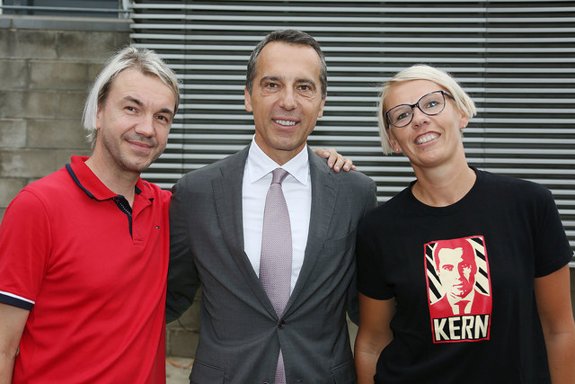 Michael Fertl, Bundeskanzler Christian Kern und Petra Eichberger | Foto: Privat