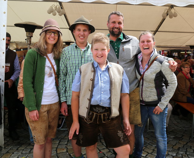Anna-Maria, Andi und Kurt Lederer, Eva-Maria Hechenberger und vorne Simon Hechenberger hatten richtig Gaudi.