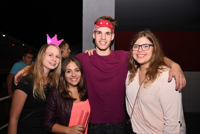 Sarah, Janine, Jakob und Magdalena in Partystimmung.