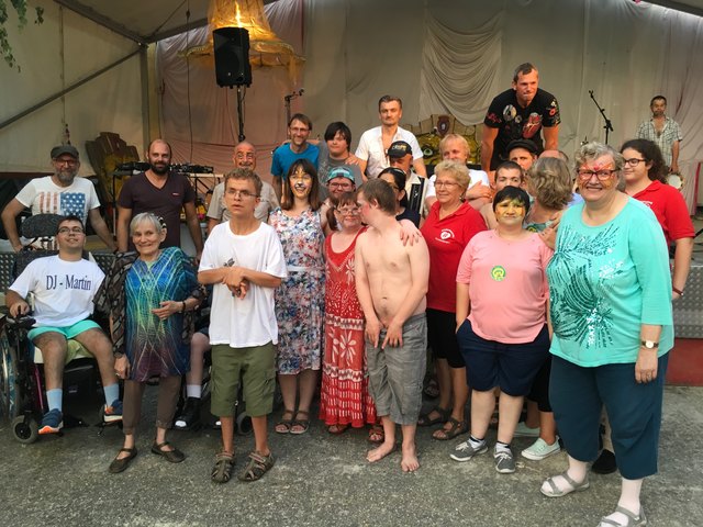 Die unterschiedlichsten Menschen haben miteinander getanzt - "gelebte Integration", so der Verein "Miteinander leben" | Foto: privat