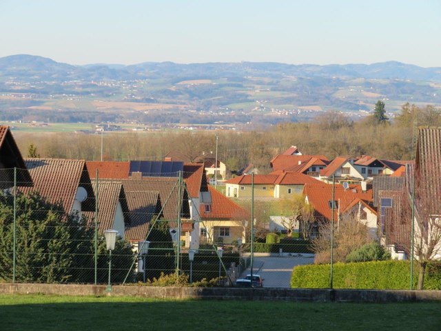 Retour am Ziel - zurück ein Blick in die Weite über die Donau nach Norden