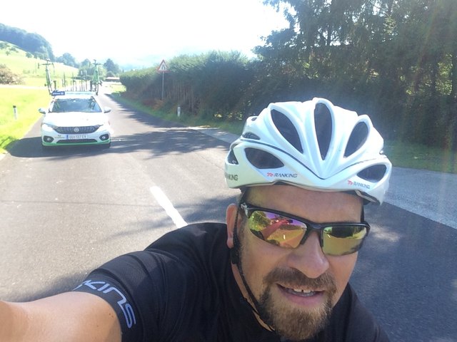Danke an das Betreuer Fahrzeug