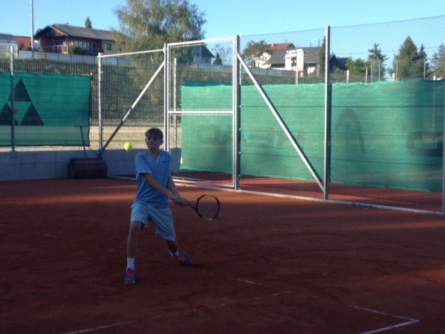 Tennis-Talent Josef Mayr (UTC Raab)