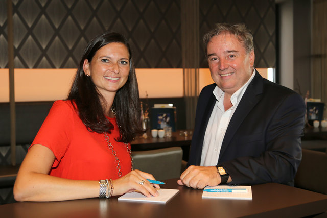 Maria Heuberger (Obfrau der Ortsgruppe St. Ruprecht) und Vinzenz Harrer (Obmann des Wirtschaftsbundes im Bezirk Weiz)