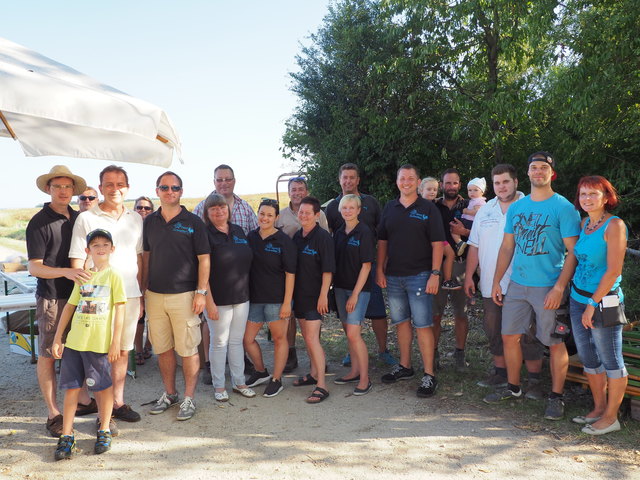 Michael Gradwohl, Daniel Gradwohl, Peter Landauer,, NR Niki Berlakovich, Judith Zolles, Bgm. Markus, Landauer, Anna Hirschler, Günter Freiberger, Katharina Kienzl
GV Peter Zolles
Elisabeth Kienzl
GV Marcus Gullner
GR Sonja Wolf
GR Gerald Iby
Lina Freiberger
Christian Freiberger
Elisa Freiberger
Stefan Schekolin
Bernhard Freiberger
Irene Grabner | Foto: Foot. privat