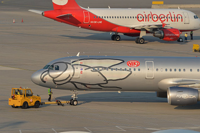 Während Genf Landegebühren von der insolventen "Air Berli" nur noch Cash vor Abflug kassiert, wartet der Flughafen Schwechat noch ab mit diesem Schritt | Foto: Austrian Wings