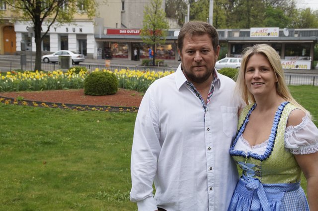 Den Erfolg vom Maifest möchten Katharina Krammer und Wolfgang Kieslich am 1. Simmeringer Christkindlmarkt wiederholen.