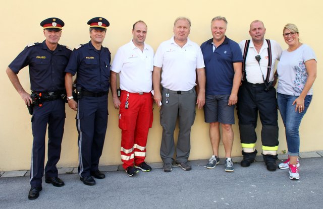 CI Kommandant der PI Imst Engelbert Plangger, CI Bez.Komm.Stv. Gert Pfeifer, Kommandant Jürgen Bombardelli - Rotes Kreuz Imst, Bez.GF Thomas Köll - Rotes Kreuz Imst, LA BGM Stefan Weirather, ABI Kommandant Thomas Friedl - Feuerwehr, Tatajana Stimmler - Stadtmarketing Imst/Organisation SoFuZo