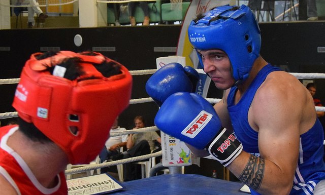 ASVÖ Boxgala Rattenberg - Punktesieg für Peter Mitterer (blau), Boxclub Unterberger.