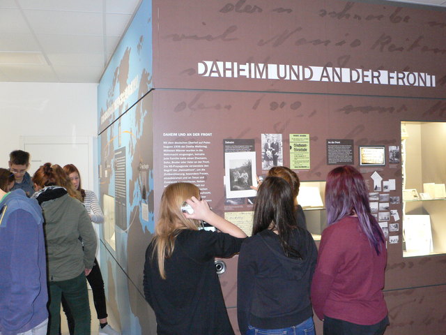 In Erlauf können Schüler auf die Suche nach ganz persönlichen Bezügen zur Geschichte gehen. | Foto: Maria-Theresia Moritz